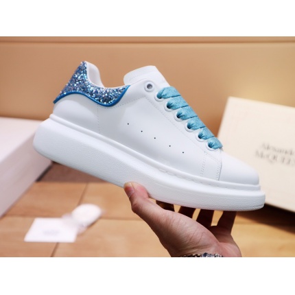 Alexander Mcqueen Sneakers For Women in 137547