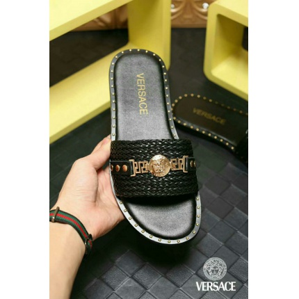 Versace Slippers For Men in 137928