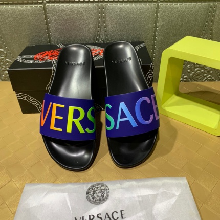 Versace Slippers For Men in 137939