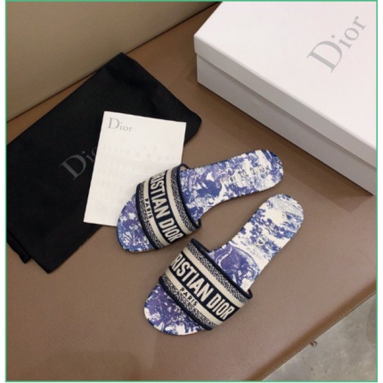 Dior Slippers For Women in 138014