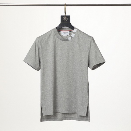 New arrivals Thom Browne Tshirts for Men in 138240