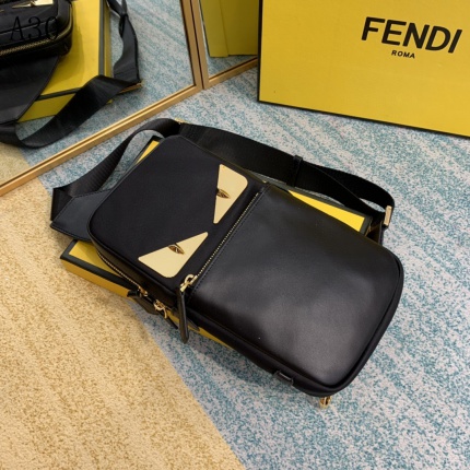 New Arrivals Fendi AAA Crossbody Bags in 138446