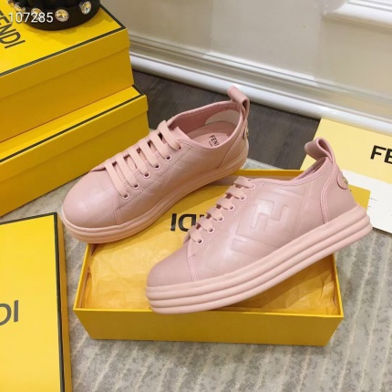 New Arrivals Fendi Sneakers For WOmen in 138664