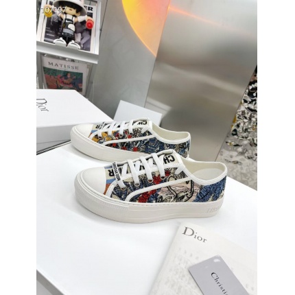 New Arrivals Dior Sneakers For Women in 138681