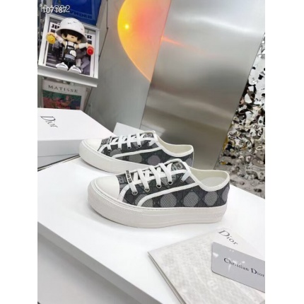 New Arrivals Dior Sneakers For Women in 138691