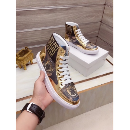 Versace Sneakers For Men in 138762