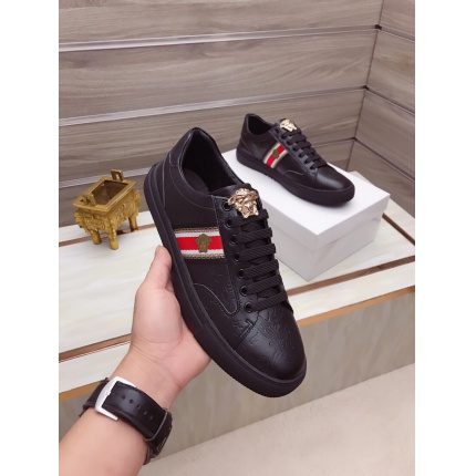 Versace Sneakers For Men in 138774