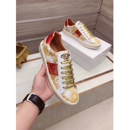 Versace Sneakers For Men in 138785