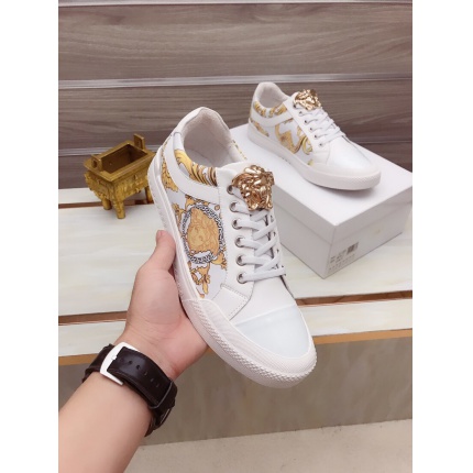 Versace Sneakers For Men in 138786