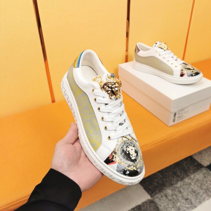 Versace Sneakers For Men in 138815