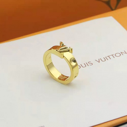 Louis Vuitton Rings in 139029