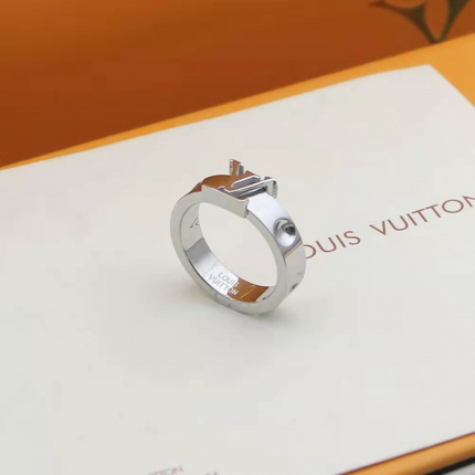 Louis Vuitton Rings in 139031
