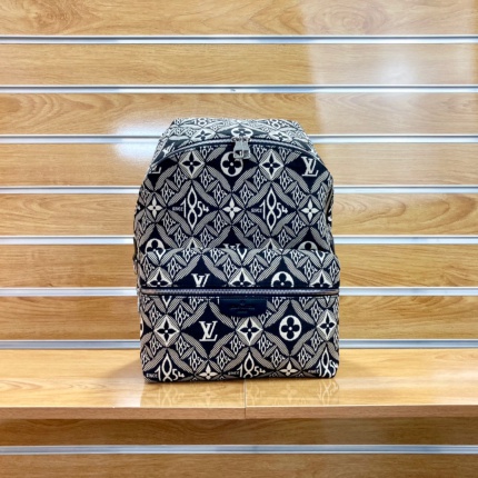 Louis Vuitton AAA+++ Luggage And Backpacaks in 139131