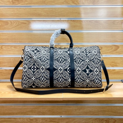 Louis Vuitton AAA+++ Luggage And Backpacaks in 139133