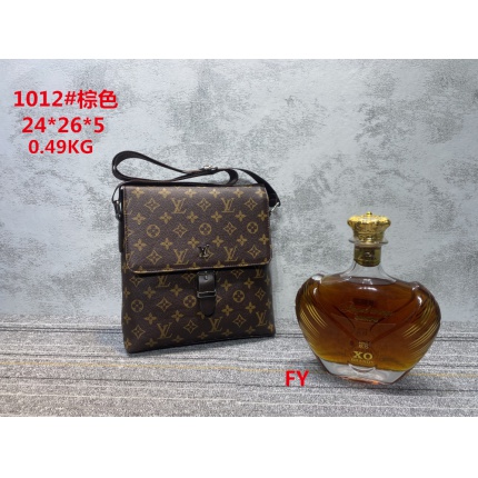 Louis Vuitton Cross Bags Men in 139171