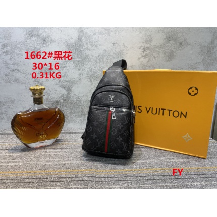 Louis Vuitton Cross Bags Men in 139183