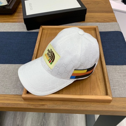 Gucci Hats in 139772