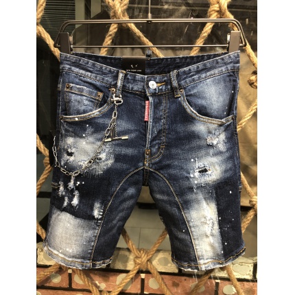 Dsquared2 Shorts Pants in 139975