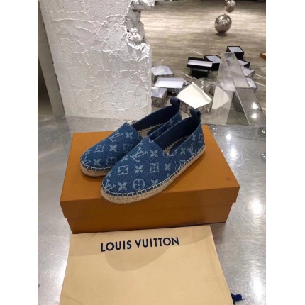 LV Loafers For Women in 140498