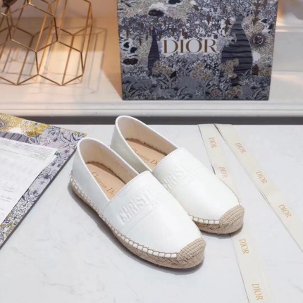 Dior Loafers  For Woman in 140505