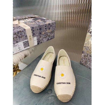 Dior Loafers  For Woman in 140507