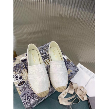 Dior Loafers For Woman in 140511