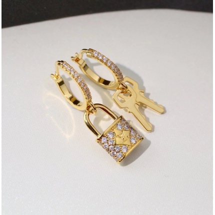 New Arrivals Original quality  Louis Vuitton Earrings in 140591