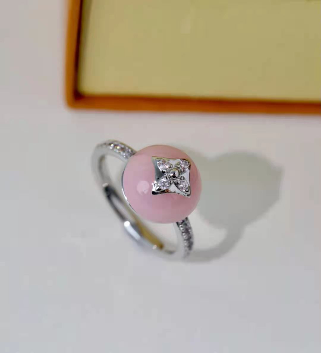 Cheap Louis Vuitton Rings in 139021, $45 USD- [IB139021] - Replica Louis Vuitton Rings