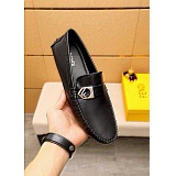 Fendi Leather shoes For Men in 136280
