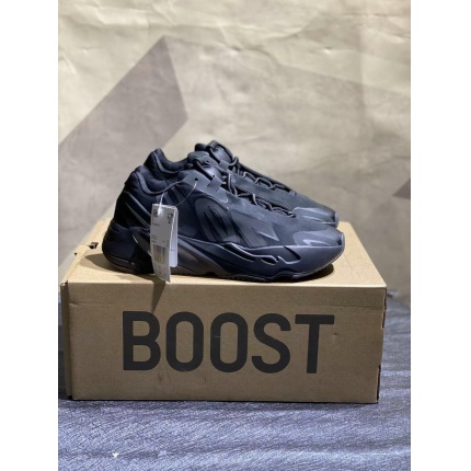 New Arrivals Adidas Yezzy 700 Sneakers in 140889