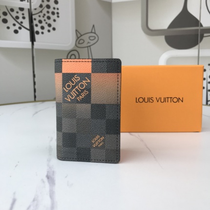 Louis Vuitton AAA Quality Wallets in 140921