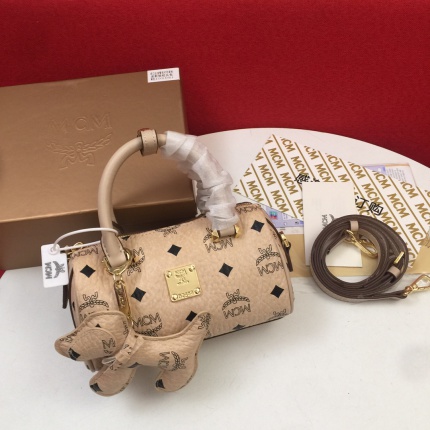 MCM aaa quality Handbags in 141176