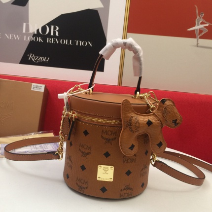 MCM aaa quality Handbags in 141179