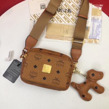 MCM aaa quality Handbags in 141188