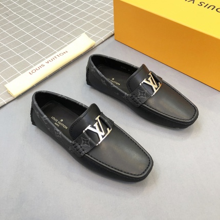 New Arrivals Louis Vuitton high quality Shoes For Men in 141401