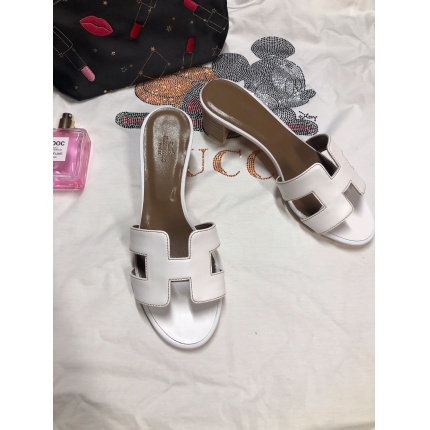 Hermes Slippers For Women in 141584