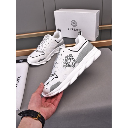Versace Sneakers For Men in 141664