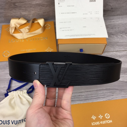 Louis Vuitton AAA Belts in 141705