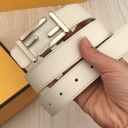 Fendi AAA Quality Belts in 141714