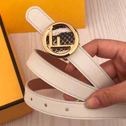 Fendi AAA Quality Belts in 141719