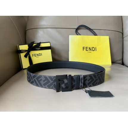 Fendi AAA Quality Belts in 141723