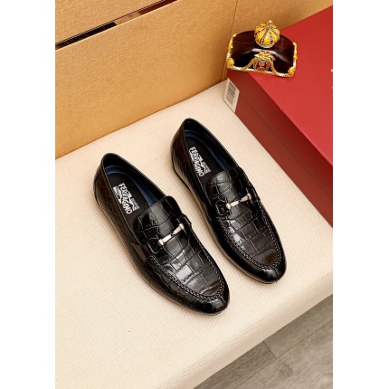 Ferragamo Dress Shoes For Men in 141894
