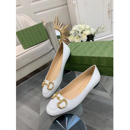 Gucci Loafers For Women in 141966