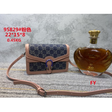 Gucci Cross Bags in 142103