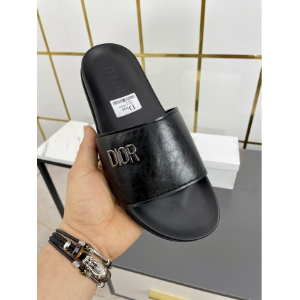 Dior Slippers For Men in 142158