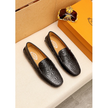 Tods Leather Loafers For Men in 142232