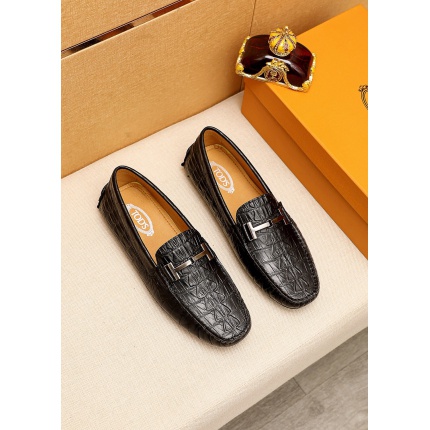 Tods Leather Loafers For Men in 142239