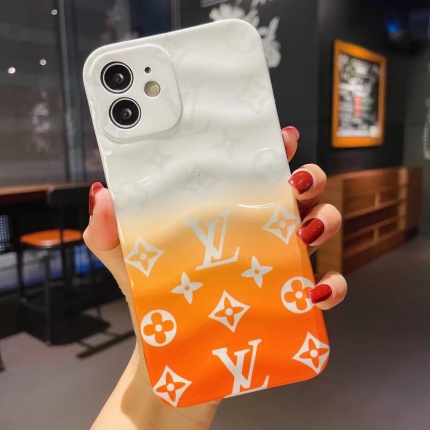 Louis Vuitton AAA+++ Phone cases in 142279
