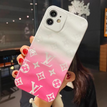 Louis Vuitton AAA+++ Phone cases in 142281