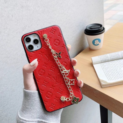Louis Vuitton AAA+++ Phone cases in 142304